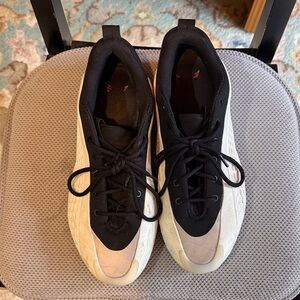 adidas men’s AE 1 low black and white basketball sneakers (Anthony Edwards)